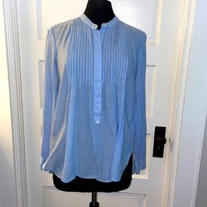 The GAP Lightweight light blue cotton pullover tunic top large